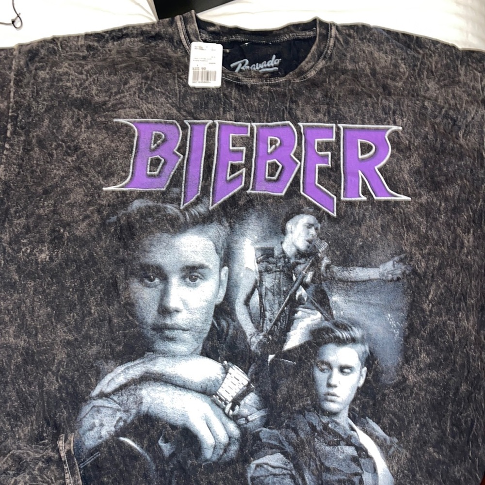 Justin Beiber graphic Tshirt